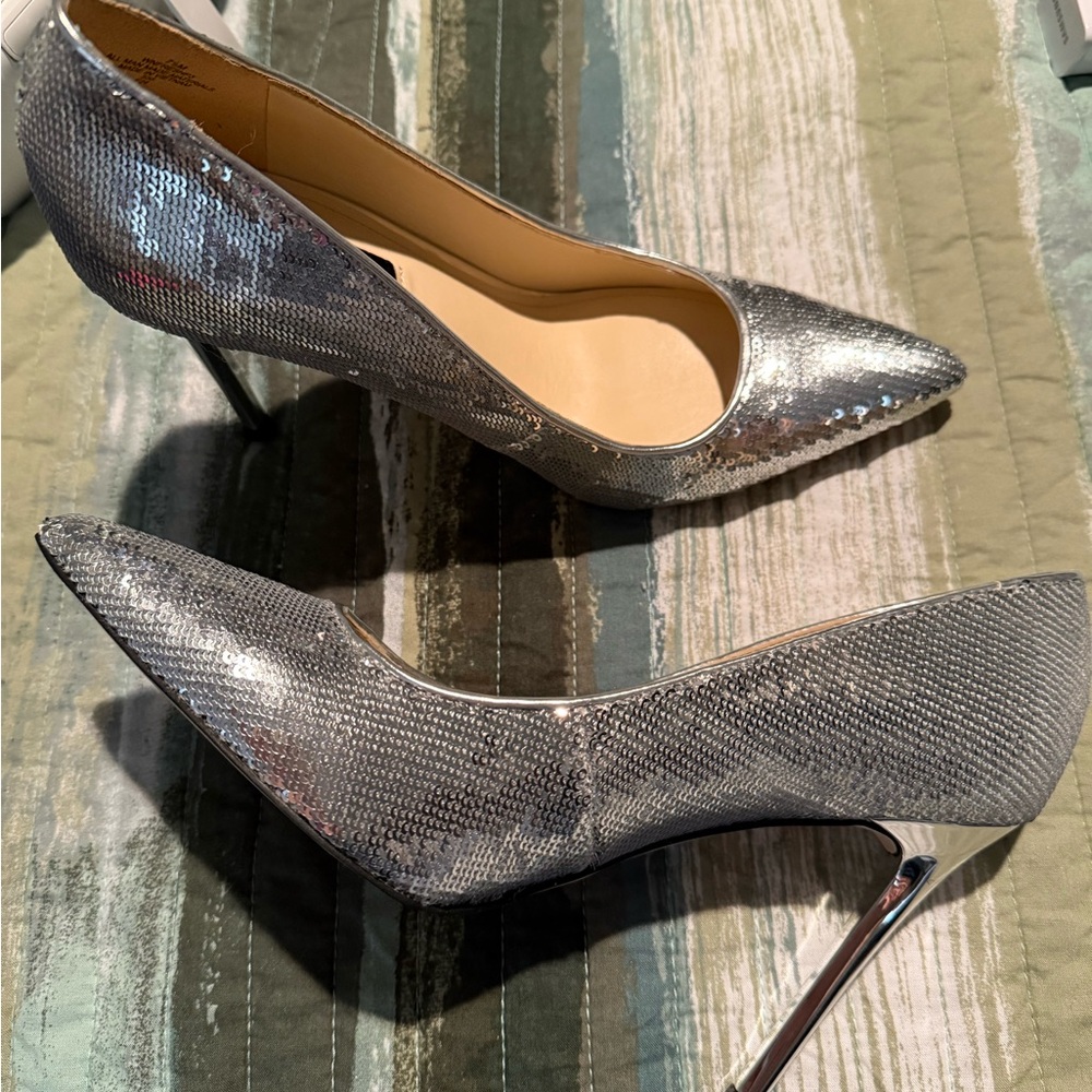 Elegant Silver Women's Pumps